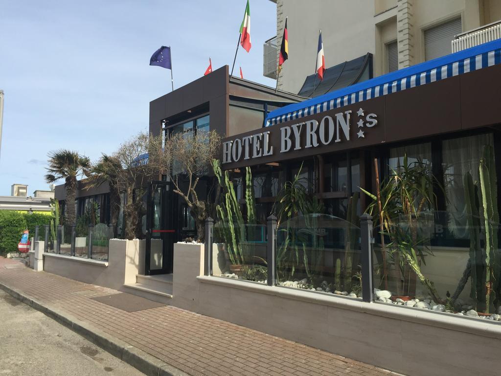 Hotel Byron Milano Marittima Exterior foto